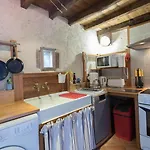 L'atelier Du Huchier Nyaraló *
