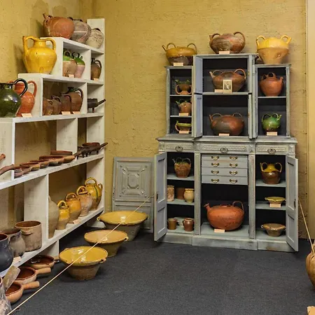 L'atelier Du Huchier Nyaraló